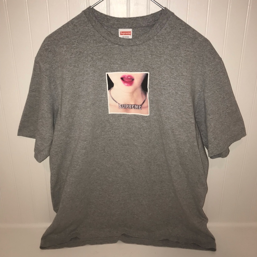 Authentic Supreme Necklace Grey T-Shirt